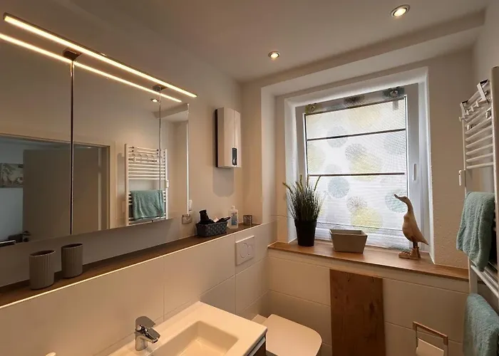 Neu! Hofblick * Weilbourg